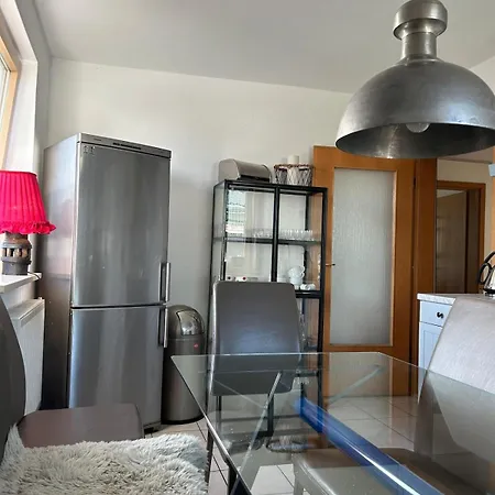 Martin Balcony Garden House 15 Pers, Suburb, Quiet Apartment